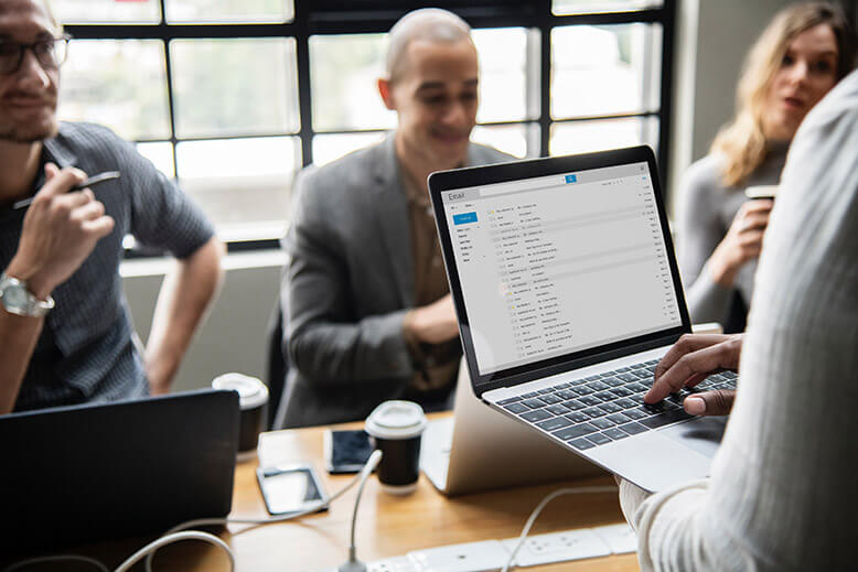 manage remote teams